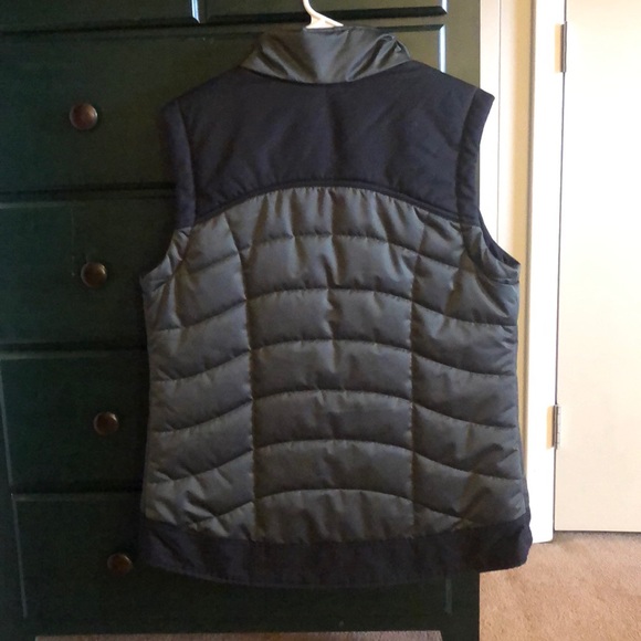 Scott women’s puffy vest - Picture 3 of 3